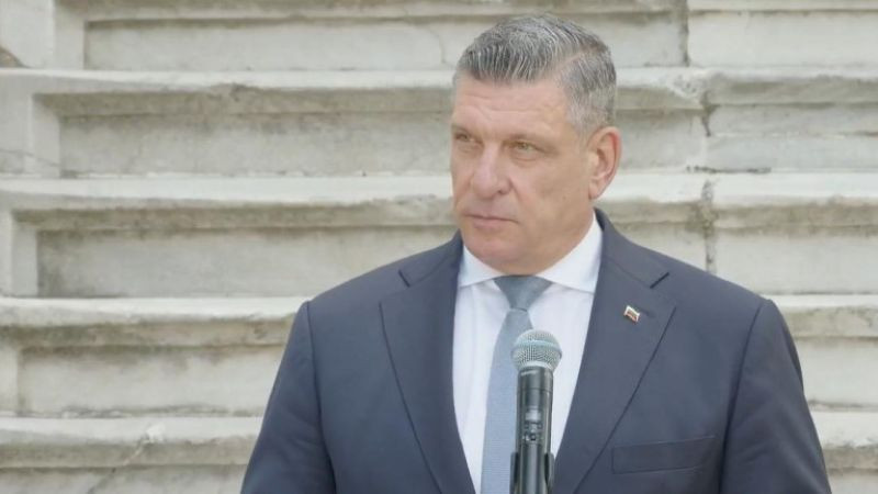 Кандев: Ще говорим с всички, които искат да ни подкрепят, включително избиратели на ГЕРБ